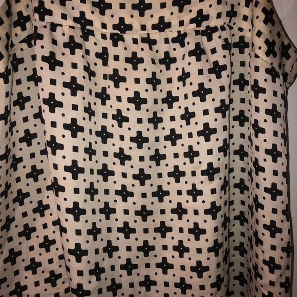 Silky Polyester Cream & Black Cross Tank Top - Picture 3 of 7